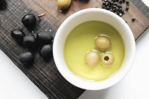 For Preventing Cardiovascular Disease and Cancer, Olive Oil is a Healthy Choice